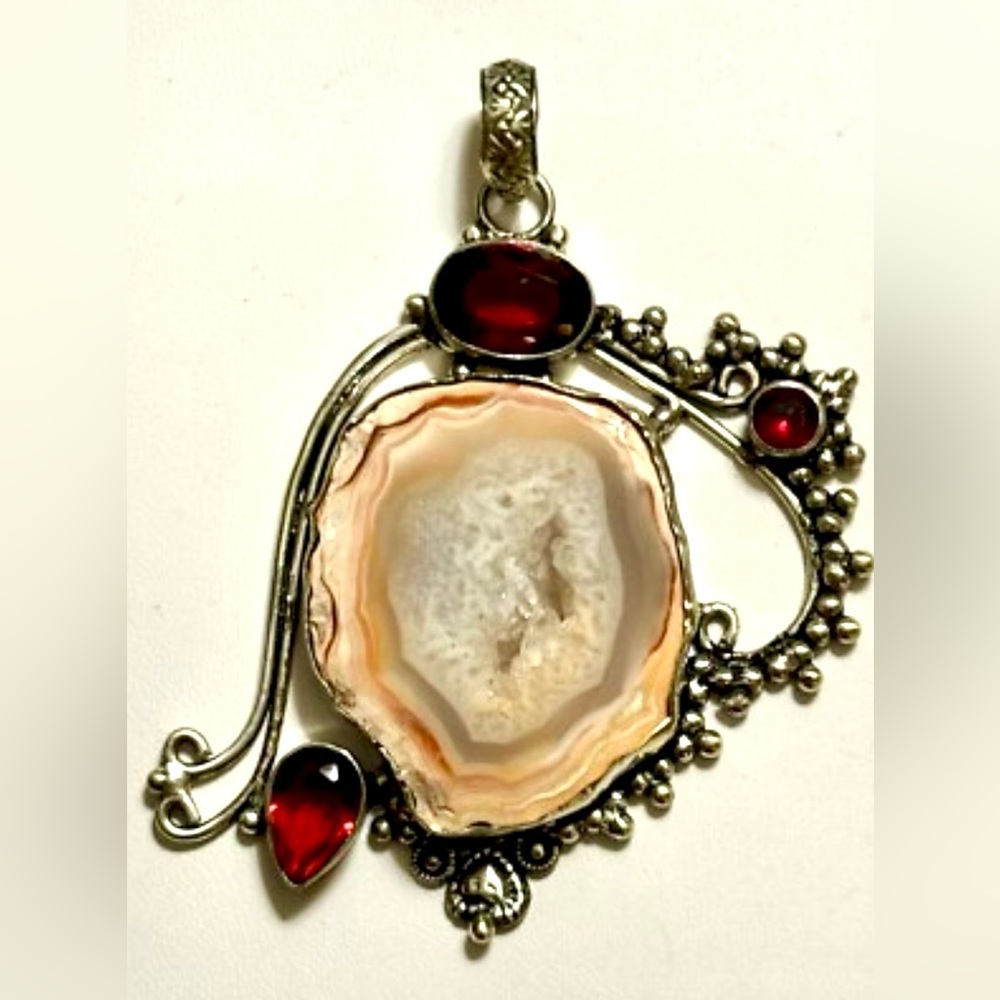 Unique, One Of A Kind Vintage Agate, Garnet And 925 Sterling Silver Pendant